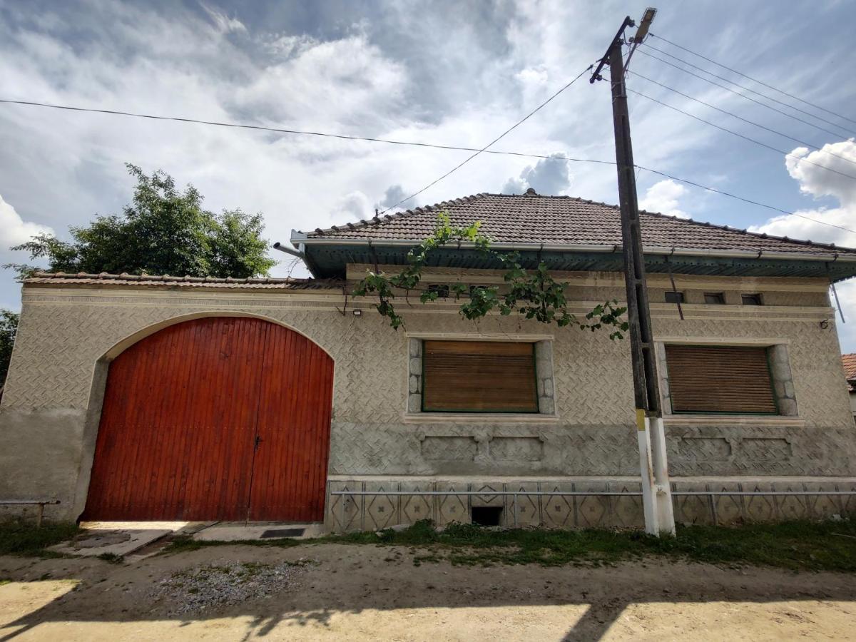 La Tataia Zahei Hotel Dragus Kültér fotó
