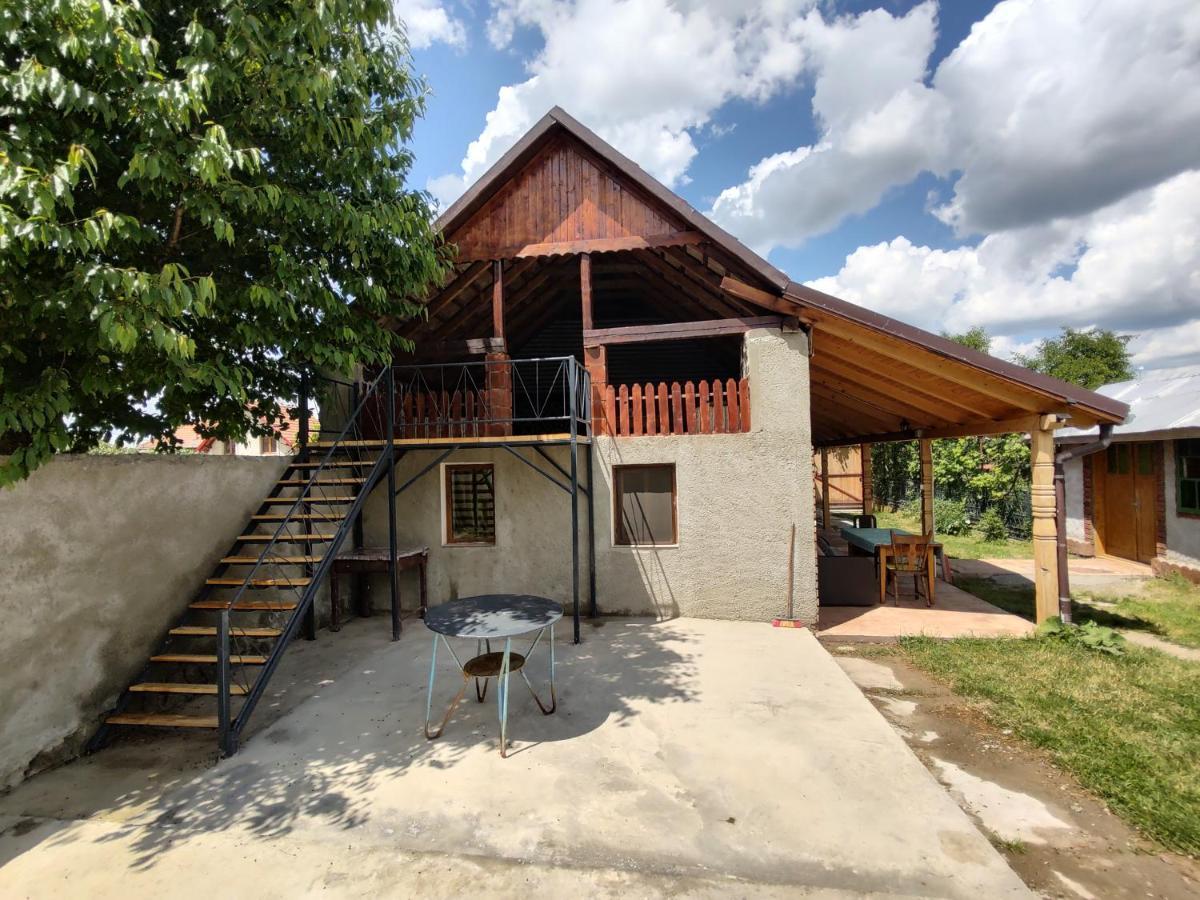 La Tataia Zahei Hotel Dragus Kültér fotó