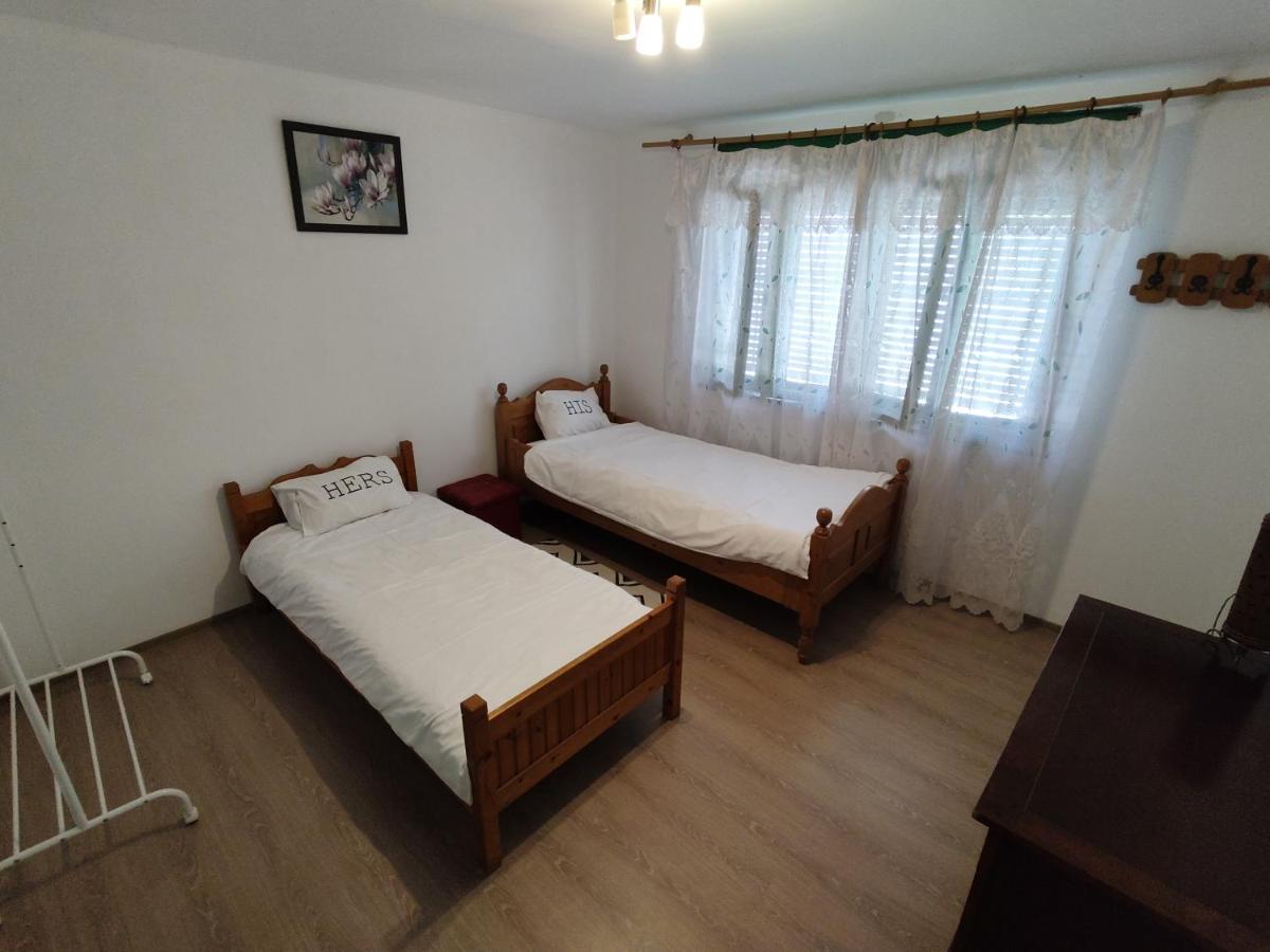 La Tataia Zahei Hotel Dragus Kültér fotó