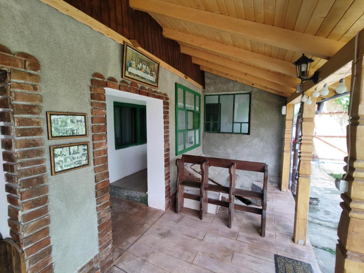 La Tataia Zahei Hotel Dragus Kültér fotó